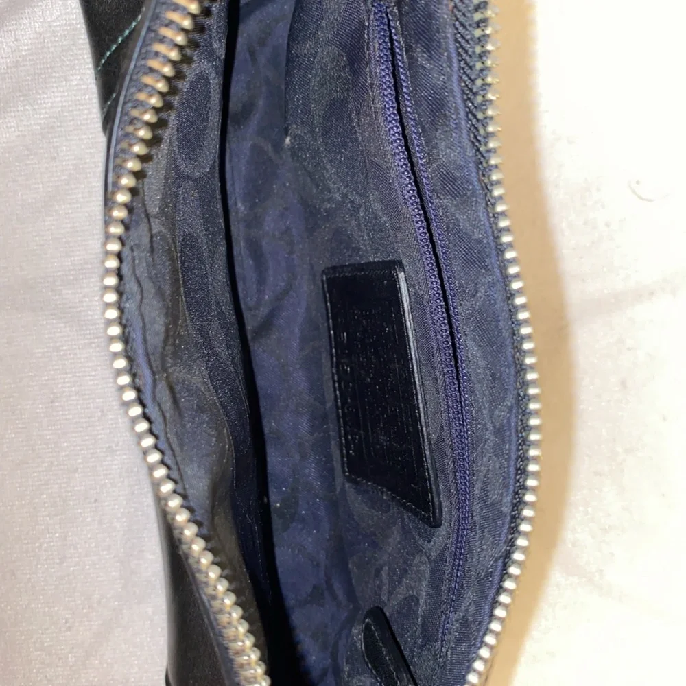 Black Leather Coach Shoulder Bag - Picture 4 of 6